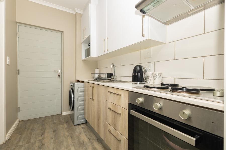 1 Bedroom Property for Sale in Haasendal Western Cape